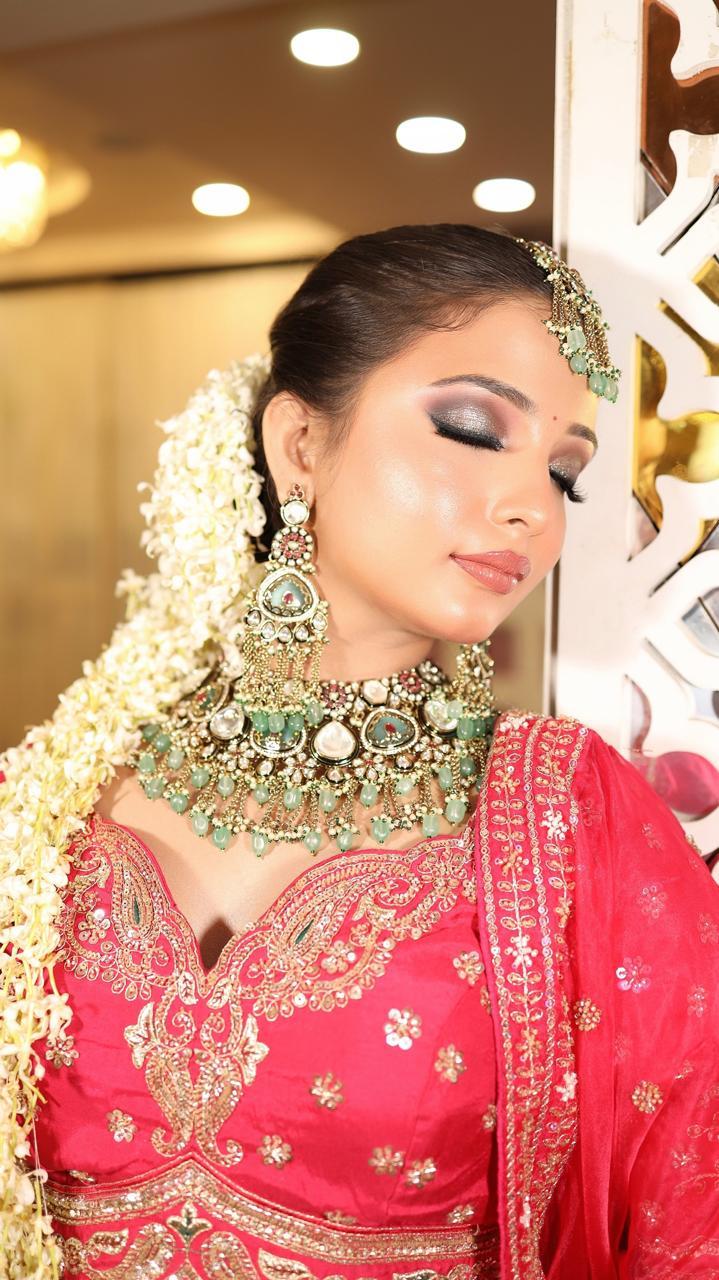 Neha Beauty Salon