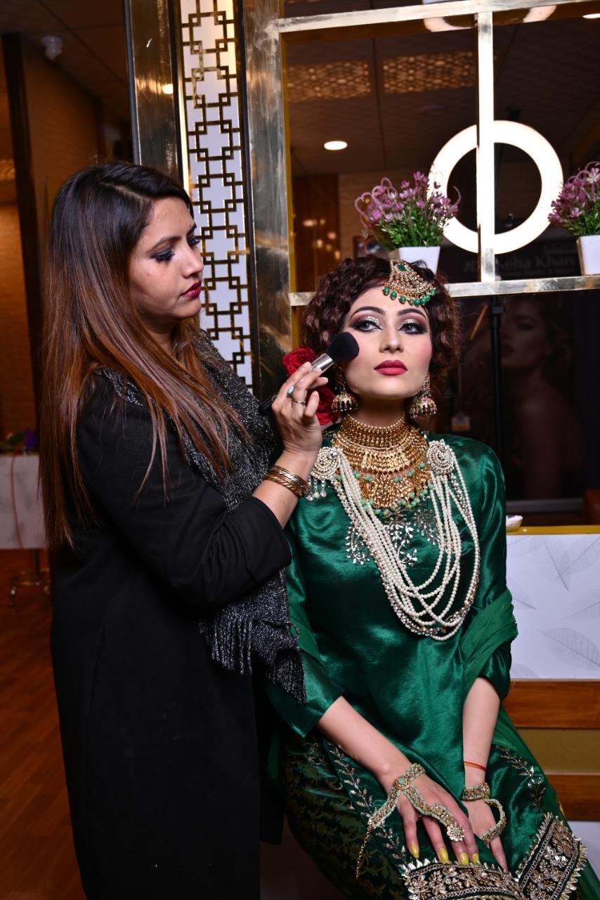 Neha Beauty Salon